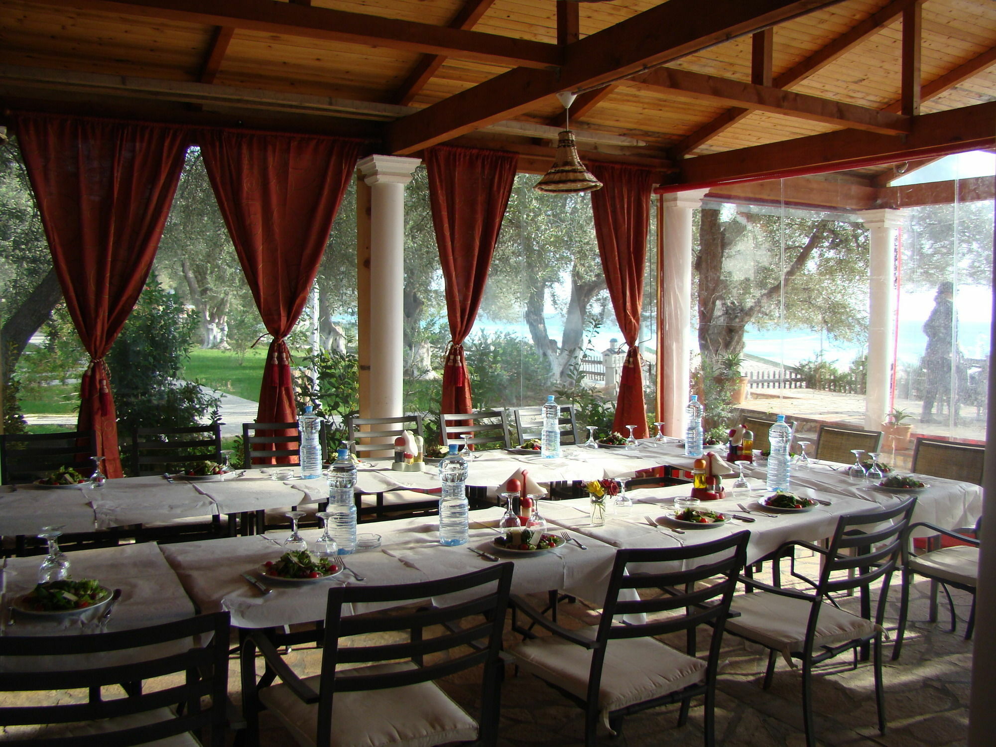 Fishop At Altea Lodge Dhërmi