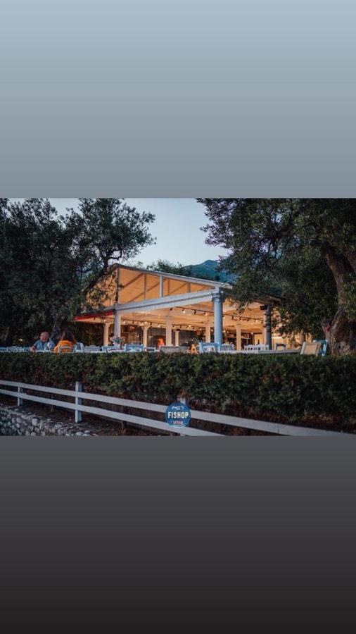 Lodge Fishop At Altea Dhërmi
